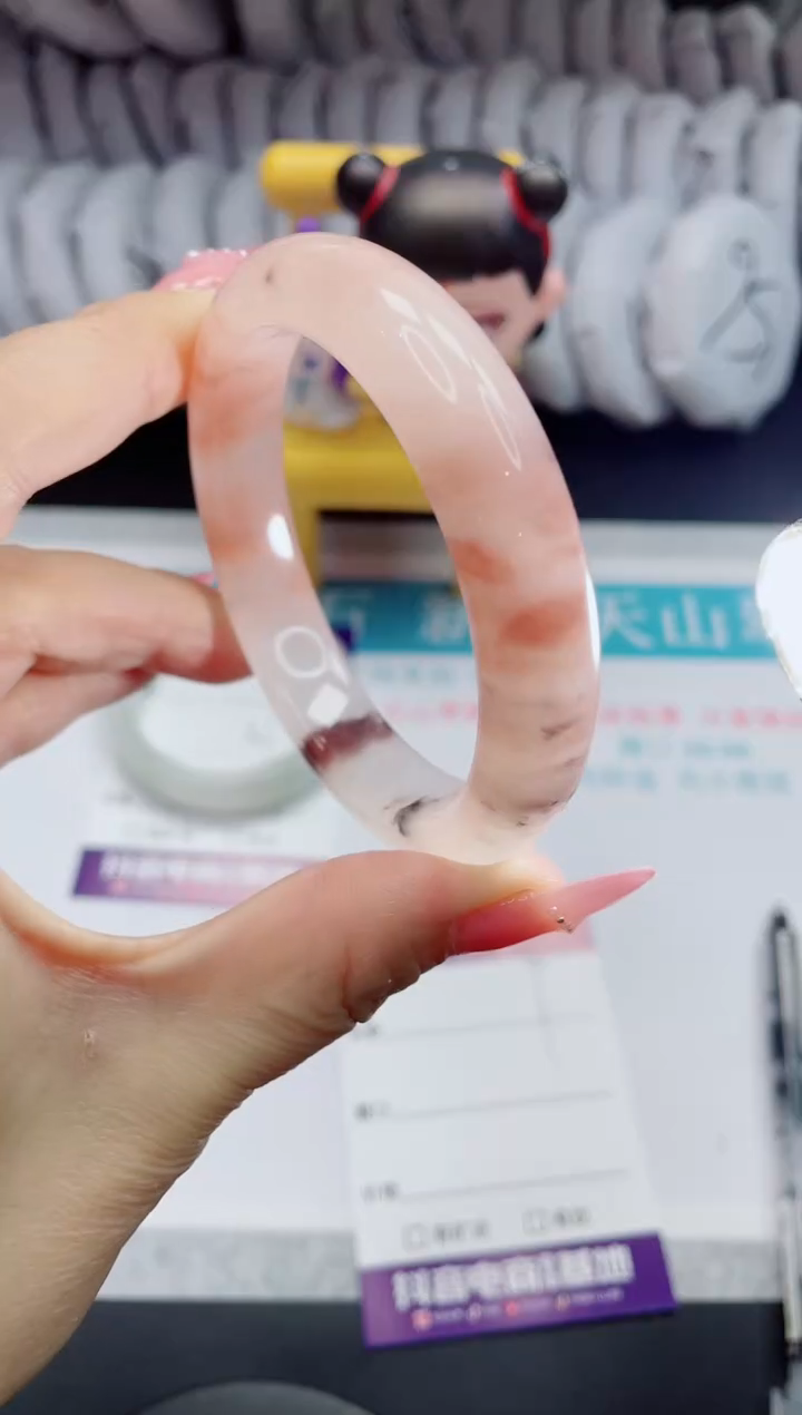 【闪购商品】石英质玉未镶嵌手镯9