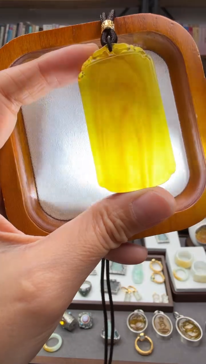 琥珀颈饰未镶嵌无事牌吊坠