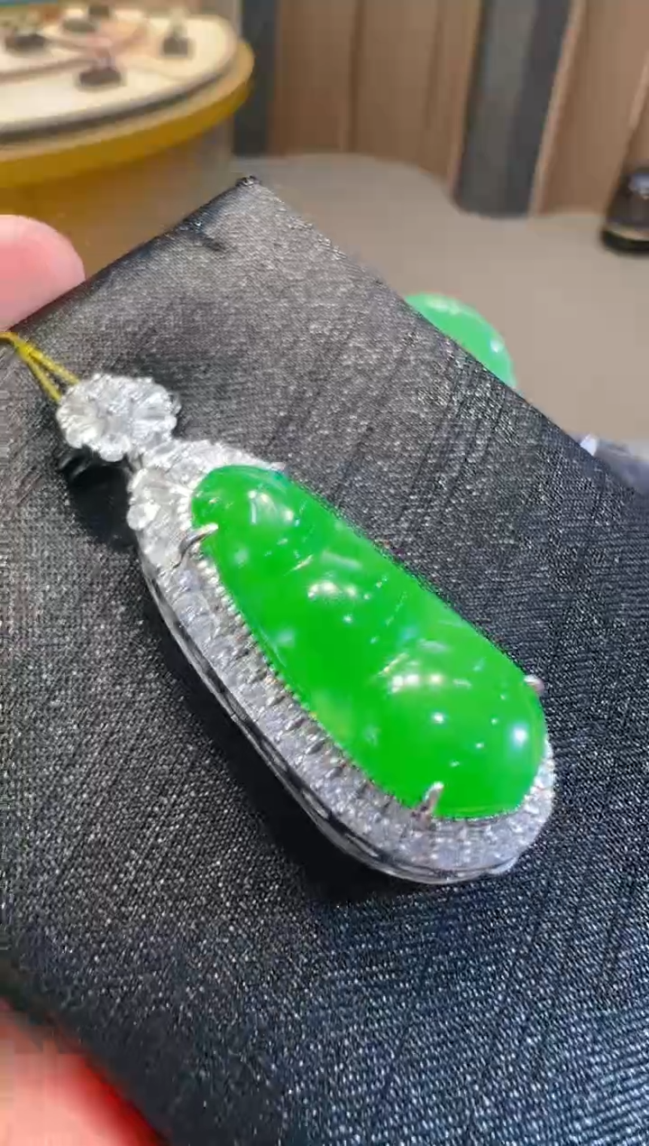 【闪购商品】翡翠吊坠(不含链)银S925镶嵌