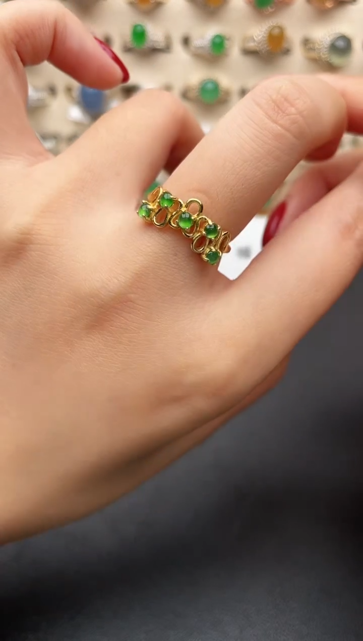 未镶嵌戒指翡翠一物一证一礼盒