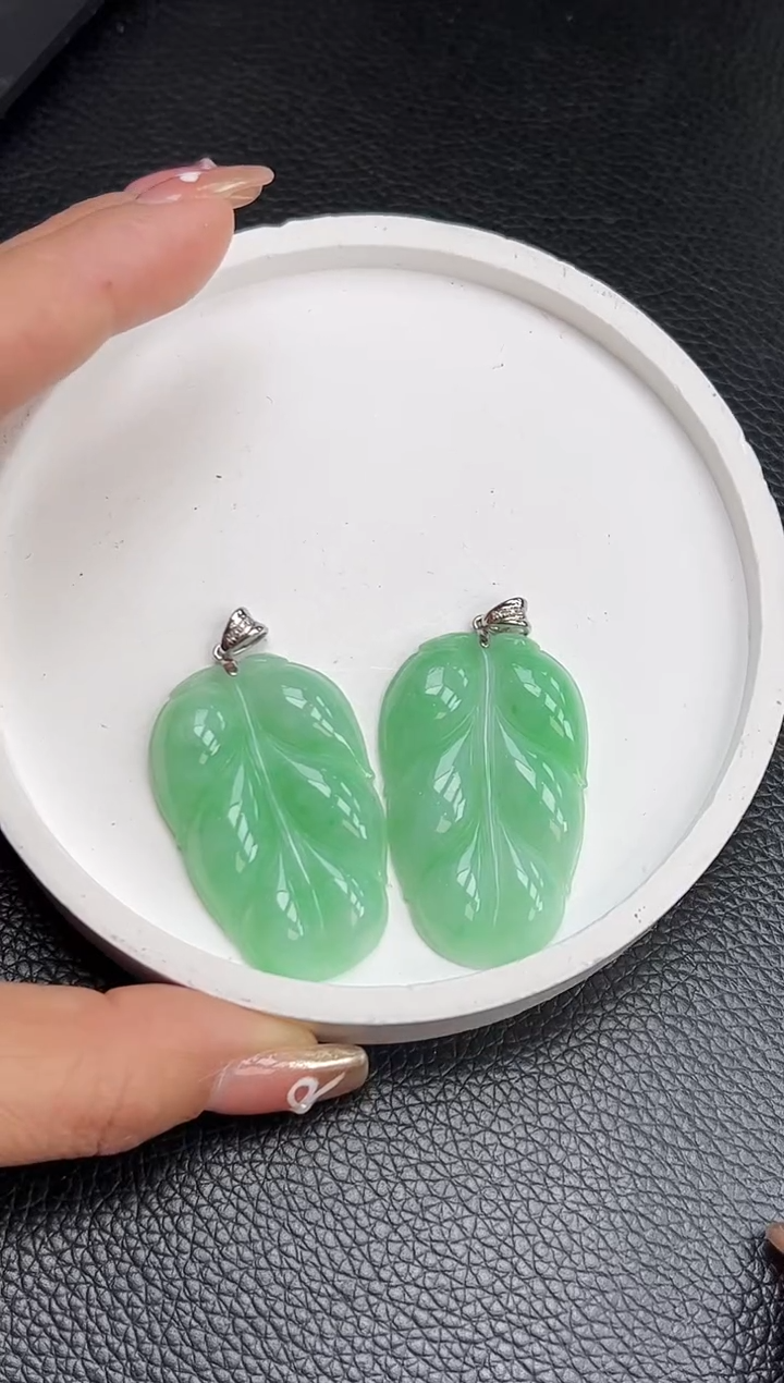 【闪购商品】翡翠颈饰18K金镶嵌YM1036-8 叶子多样性发一