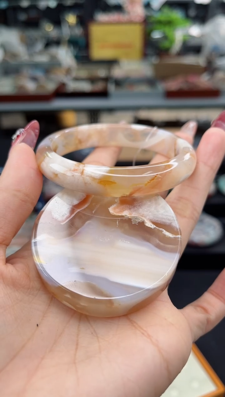 【闪购商品】石英质玉手镯未镶嵌58圈口（赠品镯心）3503643