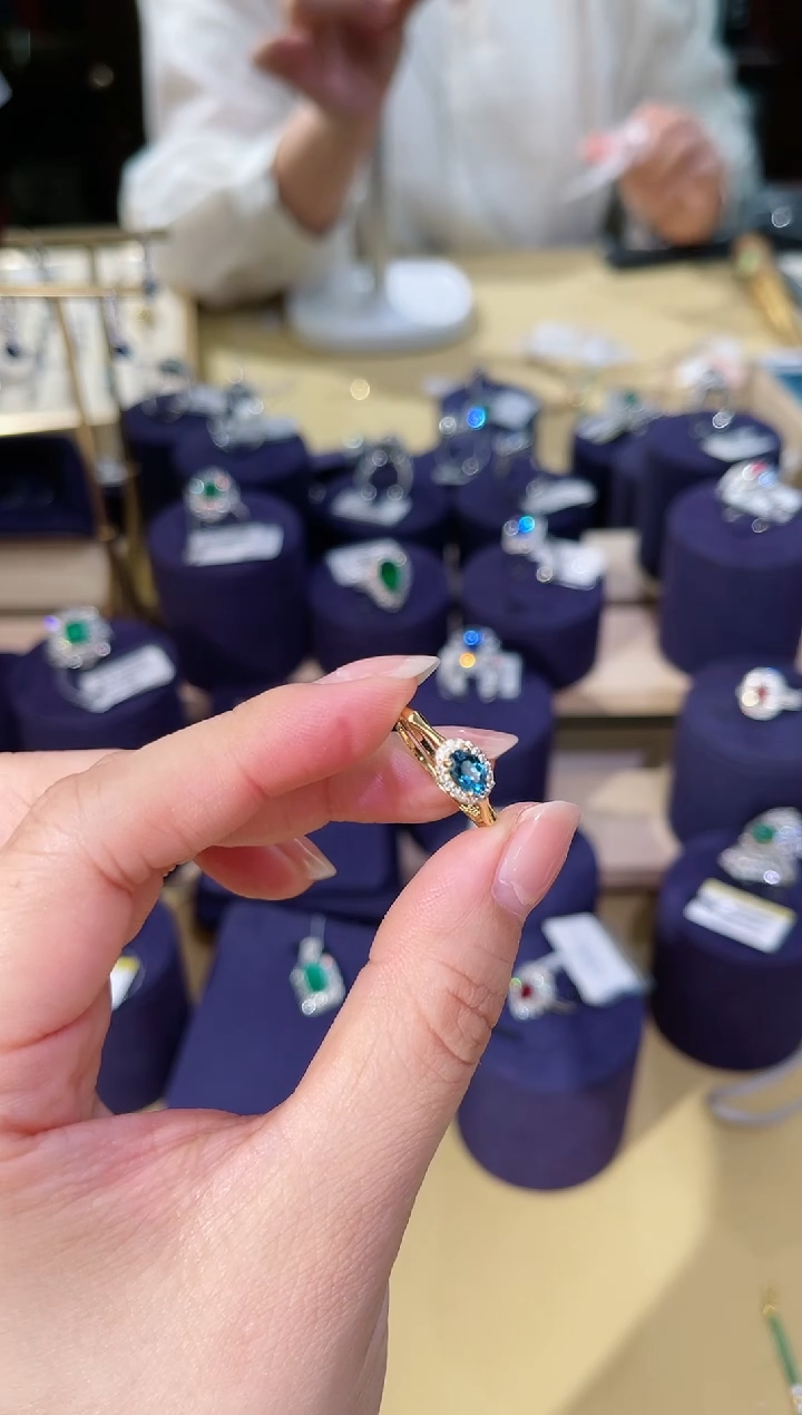 【闪购商品】托帕石戒指银S925镶嵌托帕石戒指