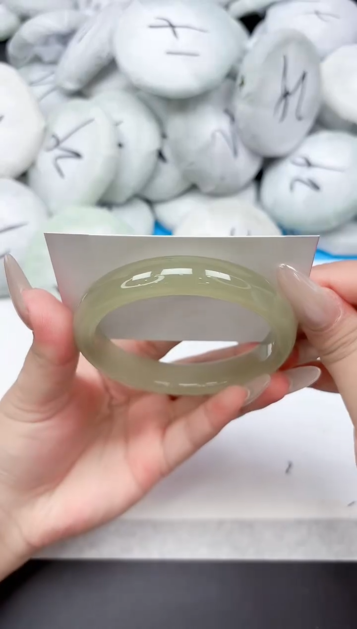 未镶嵌手镯石英质玉314-64.5