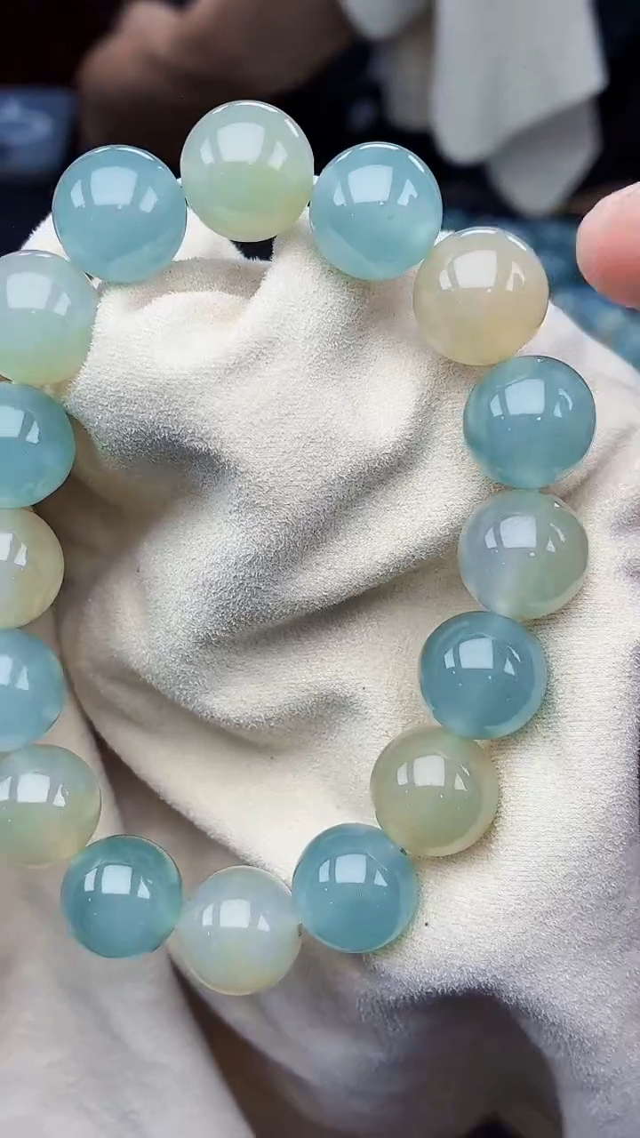 未镶嵌定制翡翠随***?毛货需精细抛光拍一发一（多样性发货）