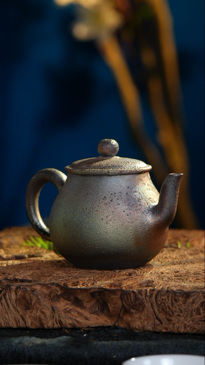 【闪购商品】【800】已开价  炫彩柴烧巨轮壶