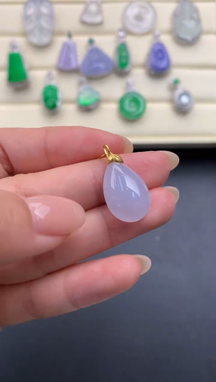 【闪购商品】翡翠颈饰18K金镶嵌Q547     