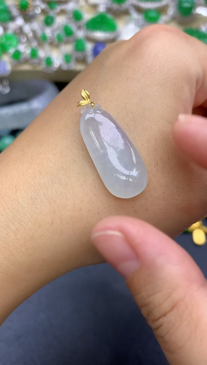 颈饰18K金镶嵌翡翠9-中国好珍宝