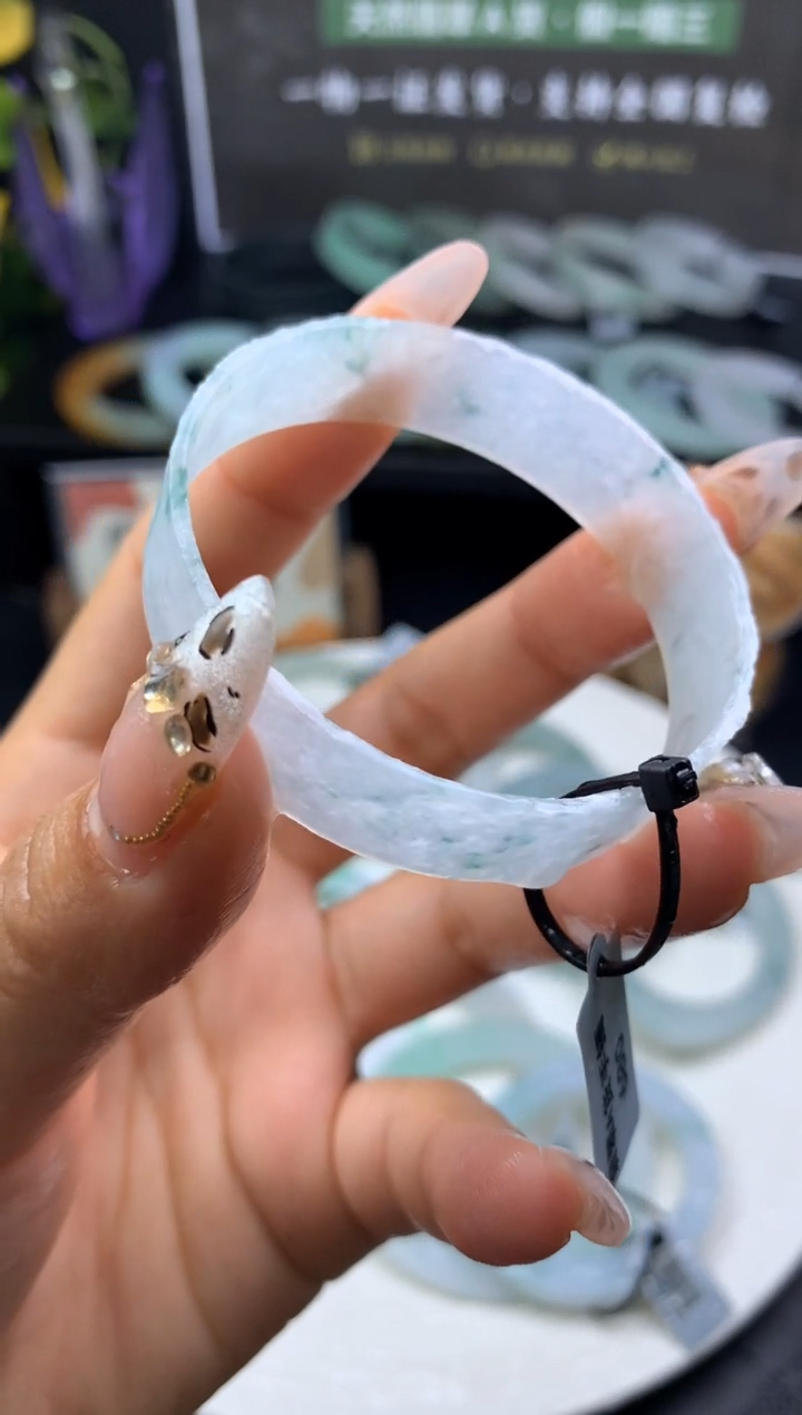 【闪购商品】定制翡翠翡翠手镯定制未镶嵌翡翠手镯定制（51-53）