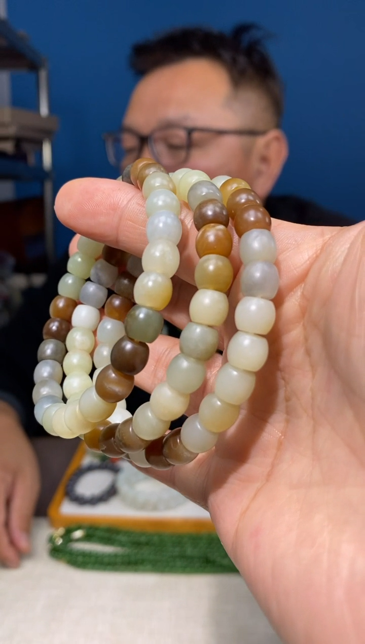 未镶嵌手链和田玉颜色多样性发货拍一发一