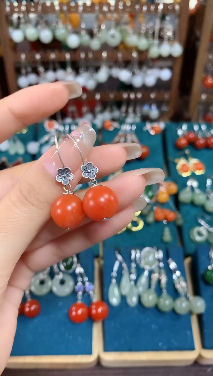 【闪购商品】南红玛瑙耳饰银S925镶嵌卡12MM左右