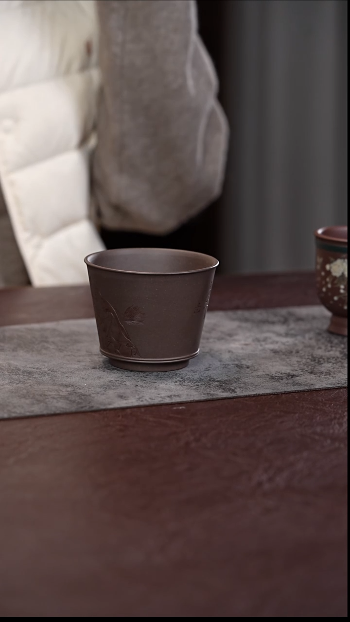 茶杯紫砂天青 刻绘降龙罗汉