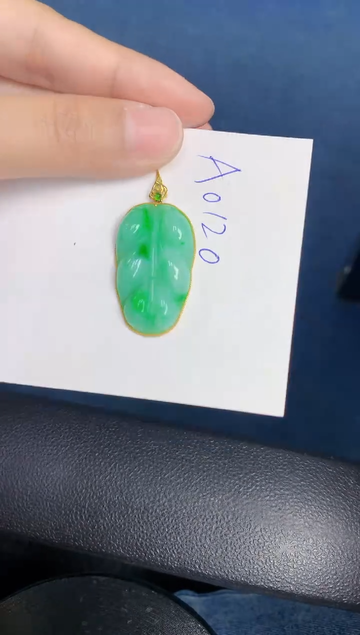 【闪购商品】翡翠颈饰18K金镶嵌0000000000