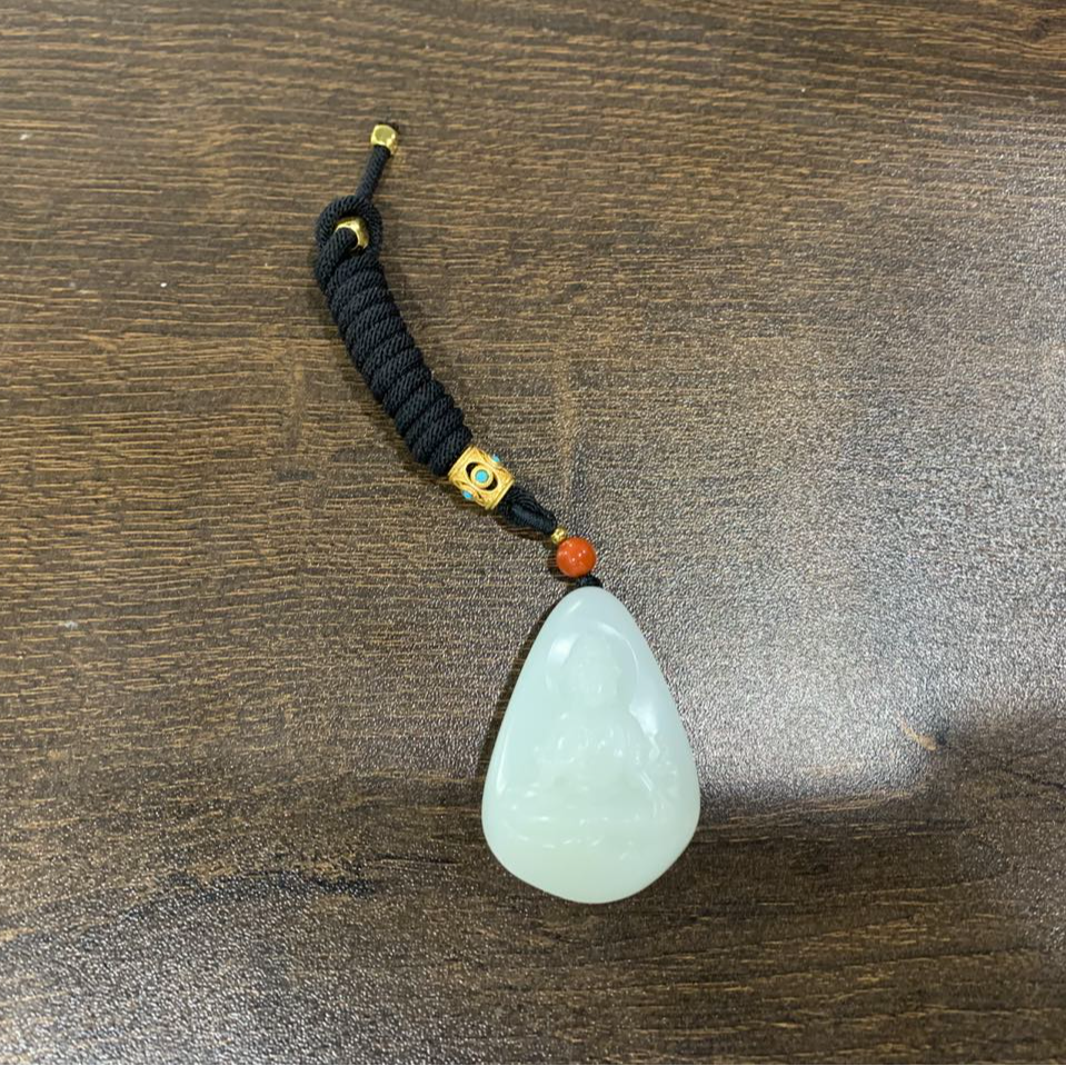 SH81677新疆和田玉（羊脂白玉）挂件