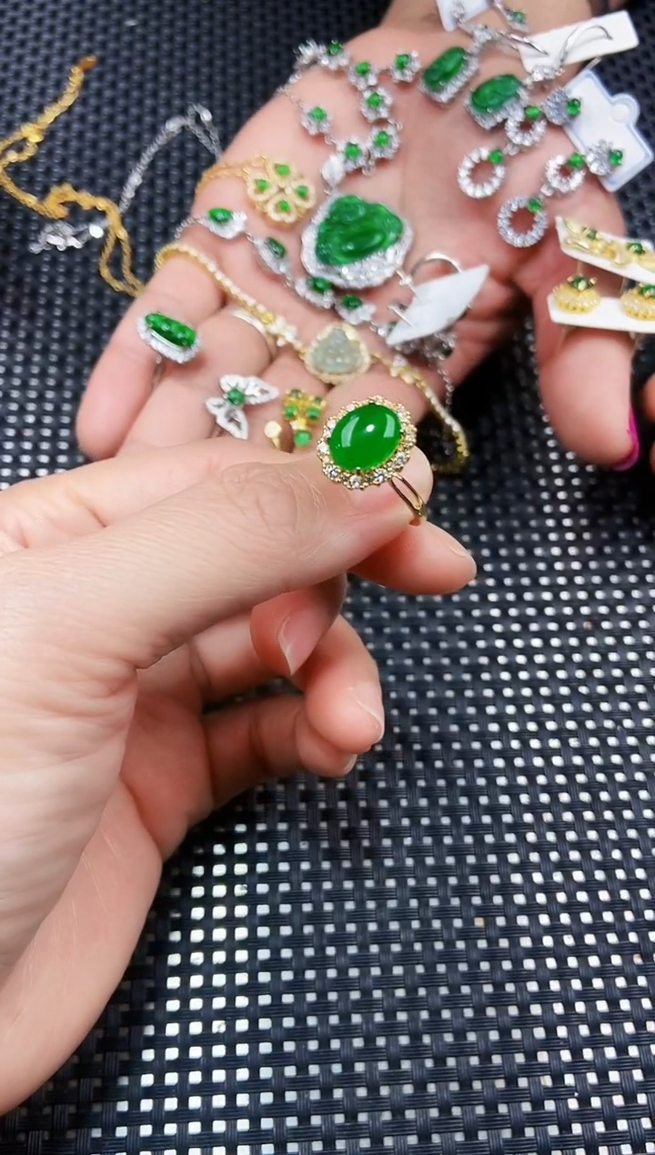 【闪购商品】翡翠戒指未镶嵌11111111