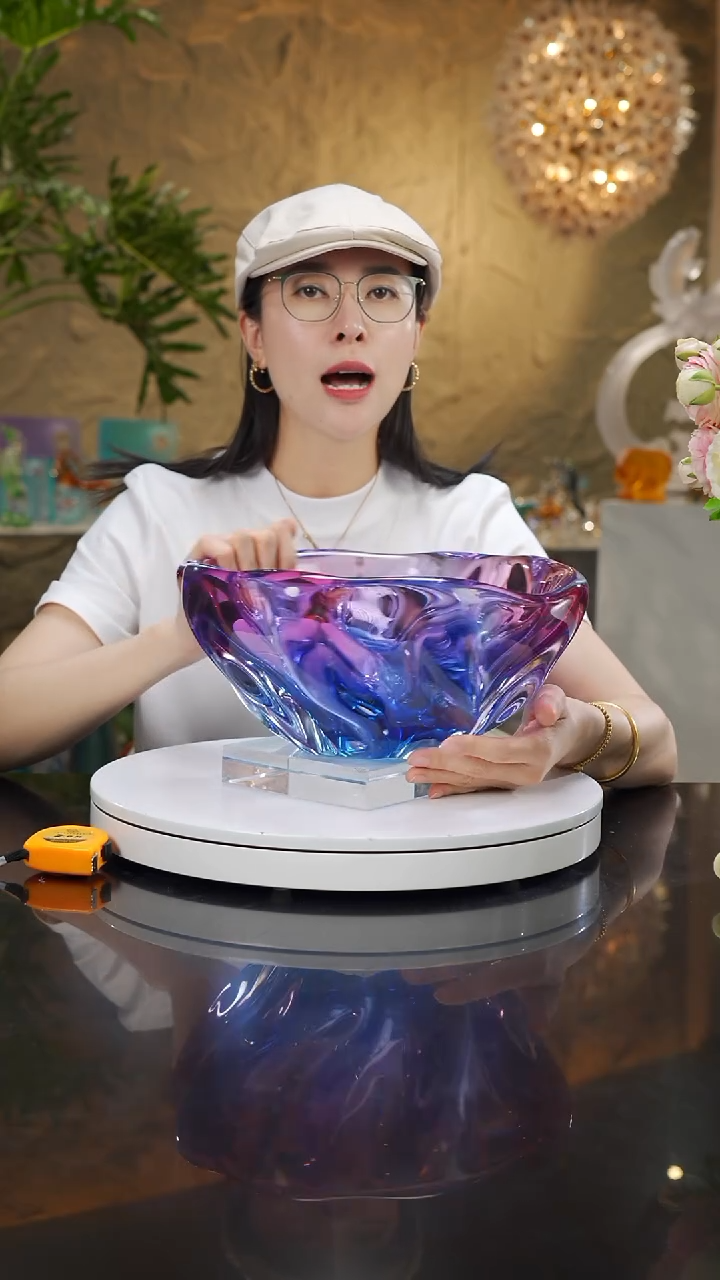 瓷片设计款金红蓝果碗