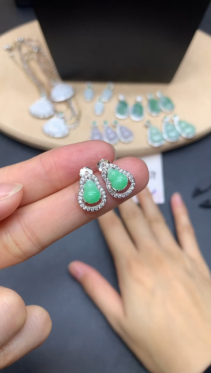 【闪购商品】翡翠耳饰银S925镶嵌葫芦【多样性发其一】