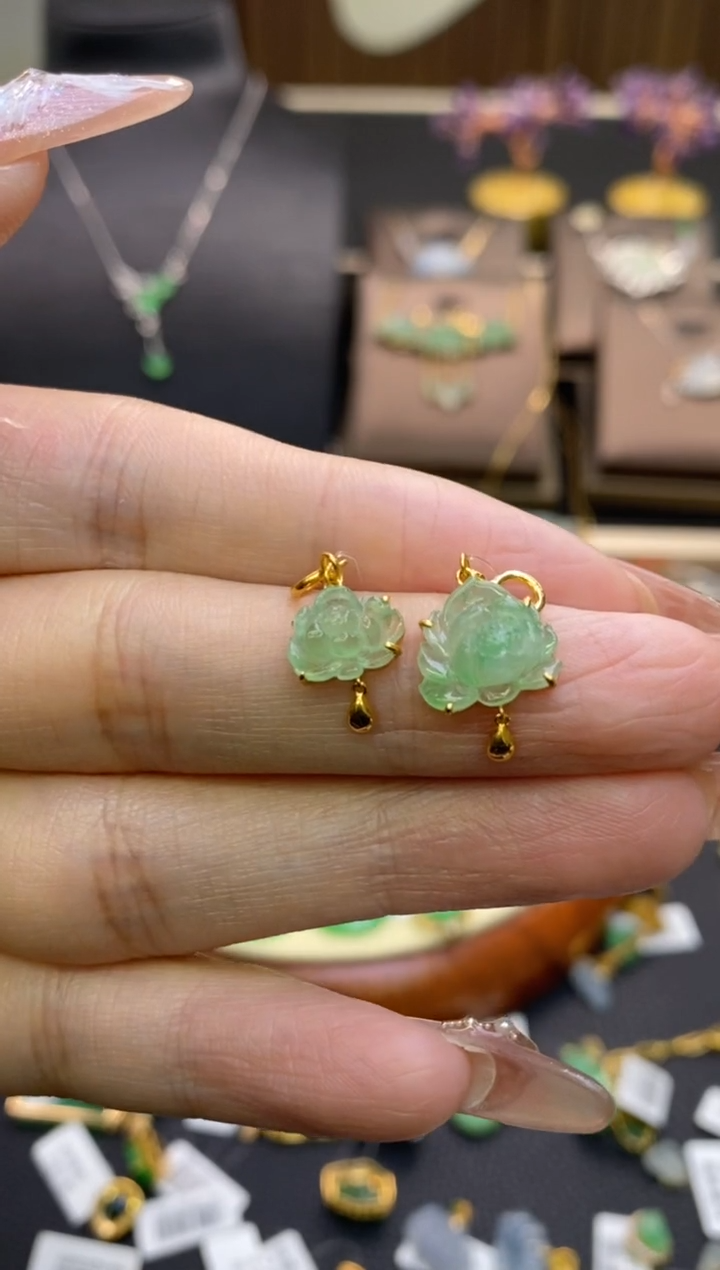 【闪购商品】翡翠颈饰18K金镶嵌净货12311