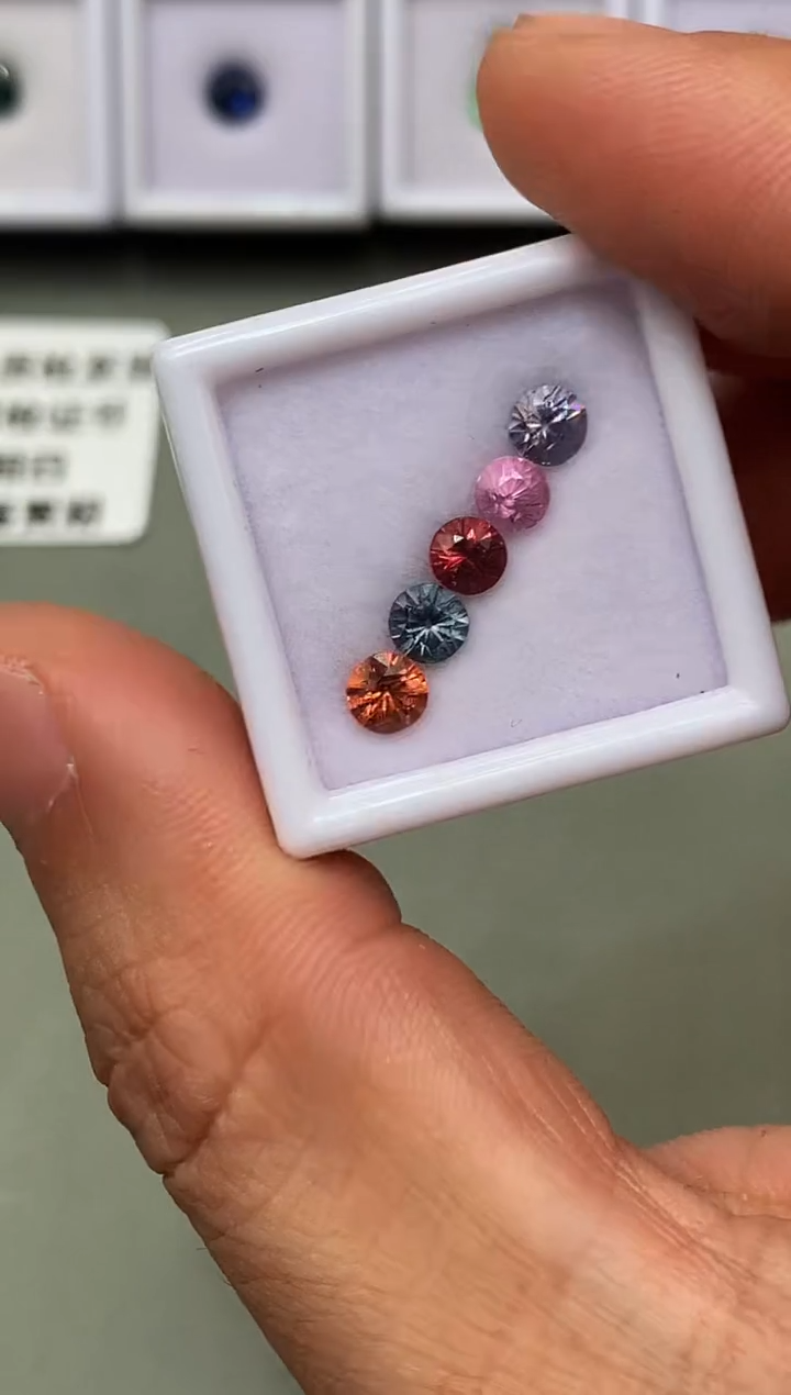 【闪购商品】定制尖晶石裸石未镶嵌圆切 一盒5/P 1.83ct