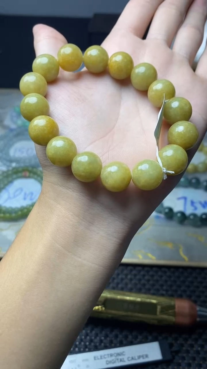 未镶嵌定制翡翠翡翠