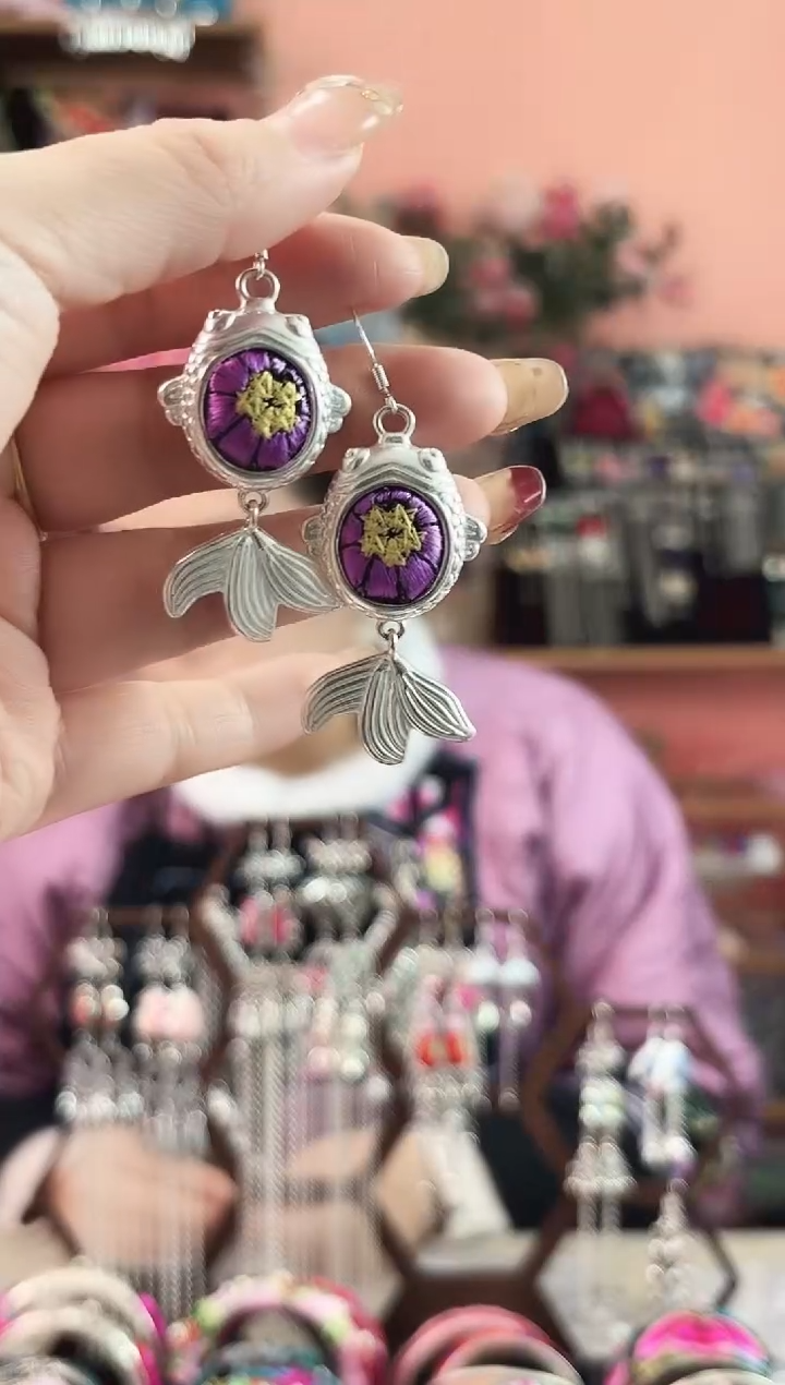 艺枝独绣手工饰品434