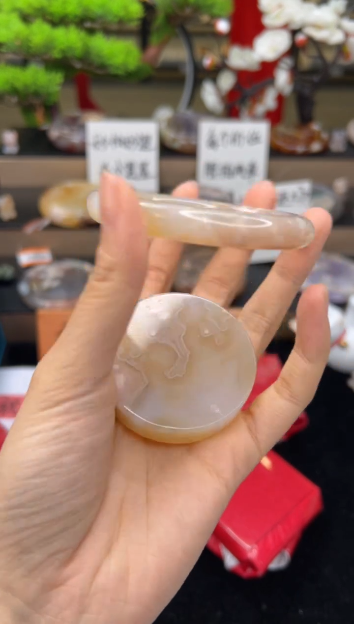 【闪购商品】石英质玉手镯未镶嵌54圈口（赠送镯心)21057