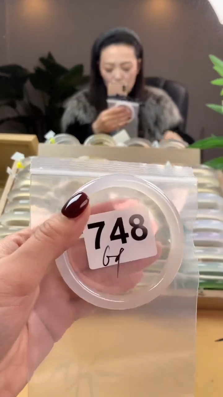 【闪购商品】玛瑙/玉髓手镯未镶嵌748