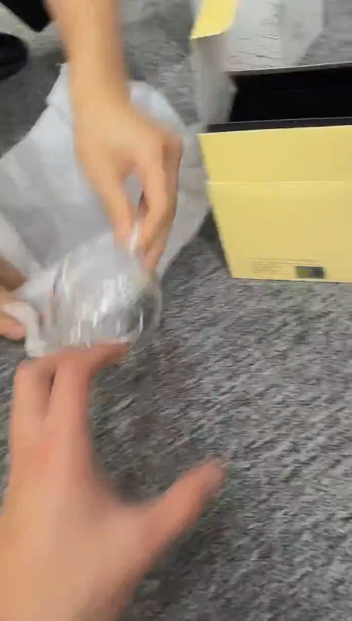 a4234  包装破损玻璃小泡壶