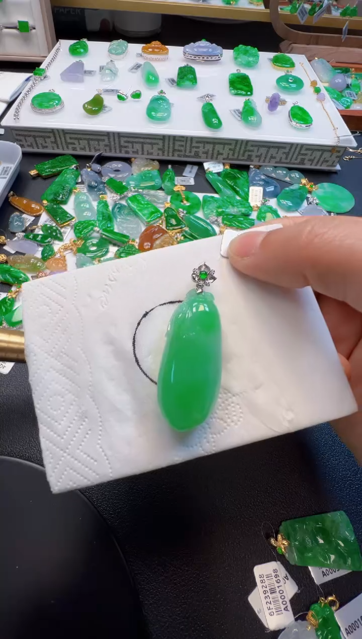 【闪购商品】定制翡翠18K金镶嵌9600元