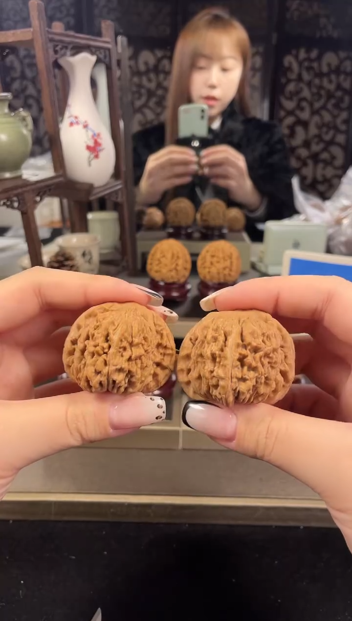 【闪购商品】文玩核桃把件四座楼45尺-21