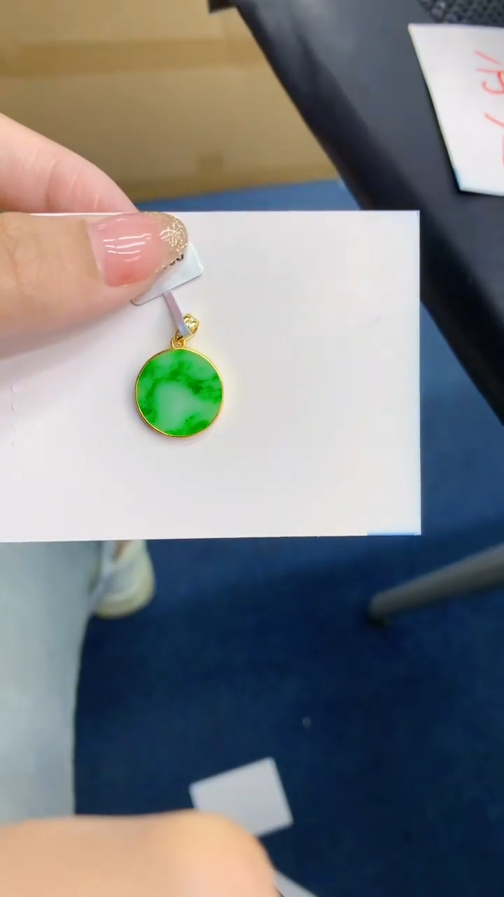 【闪购商品】翡翠银S925镶嵌颈饰            8