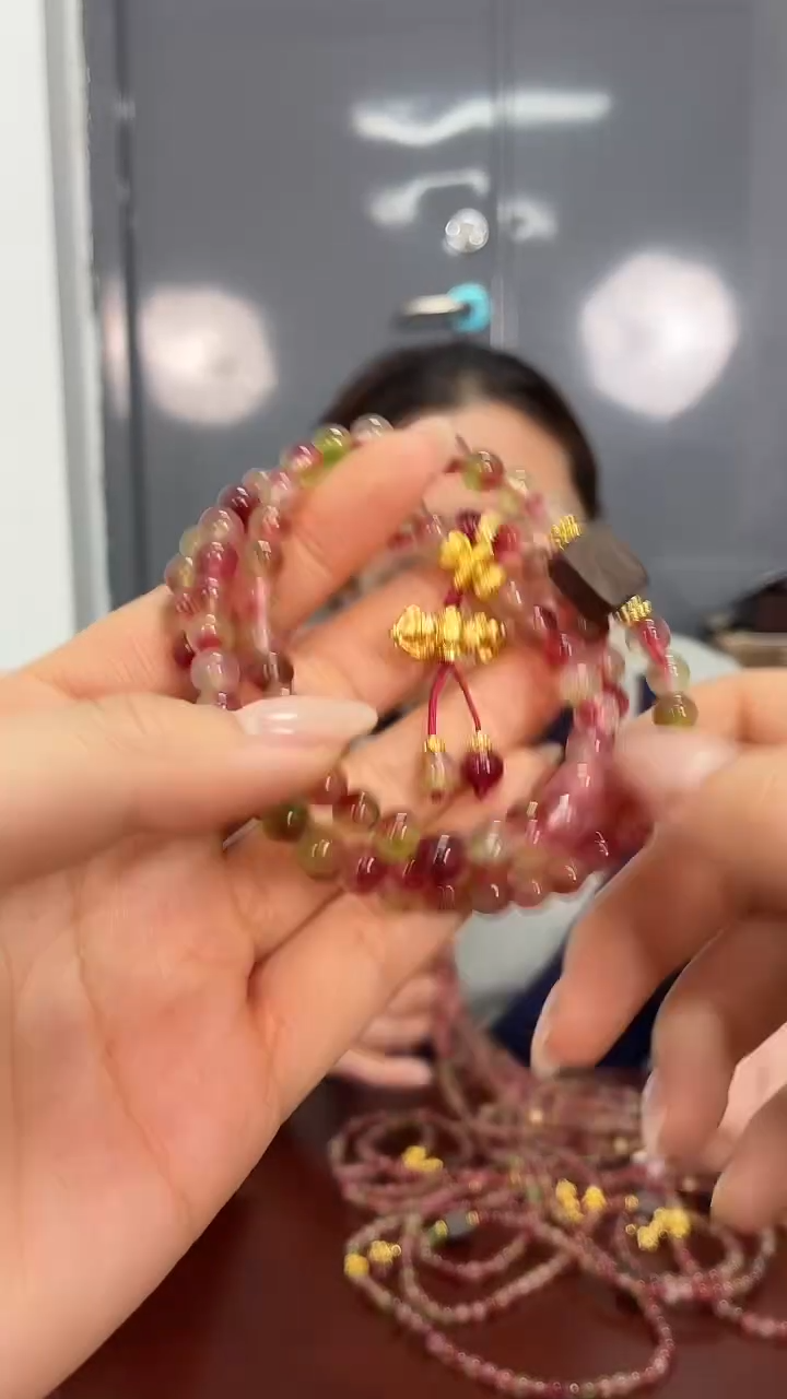 【慧慧甄选】高端轻奢手链多样性发货YL4333S