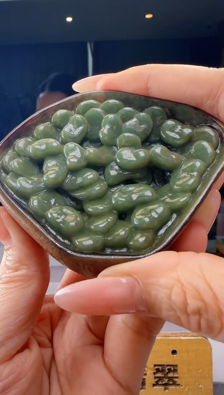 颈饰未镶嵌翡翠配底座YJ@@960Q7J05576