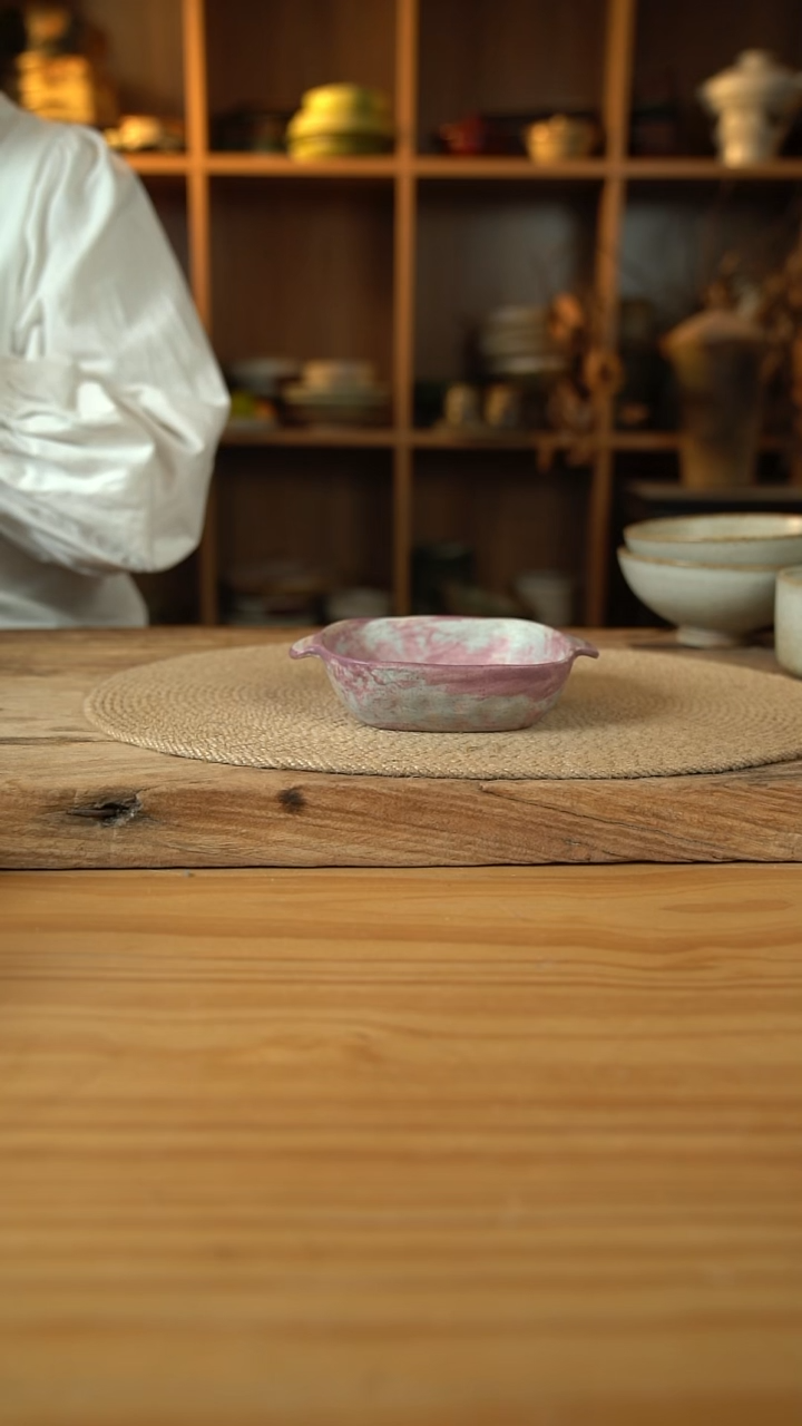 福利紫色系列的双耳四方碟1个