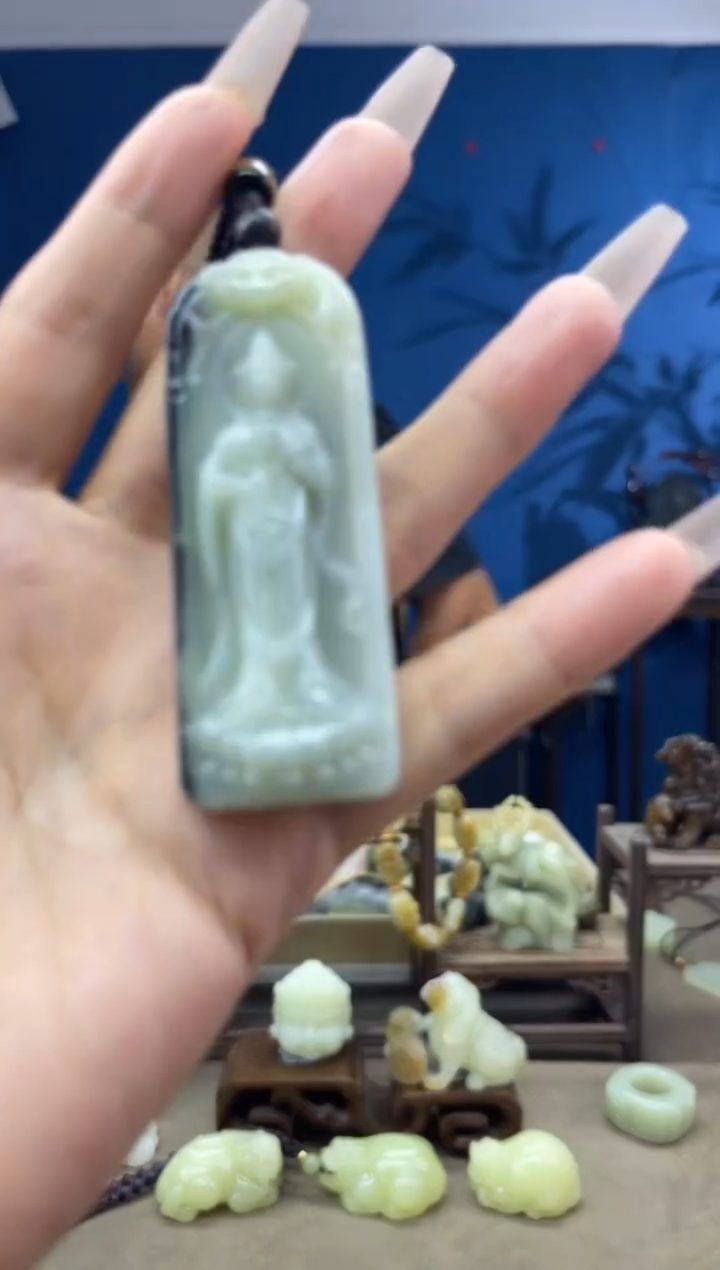 和田玉未镶嵌颈饰1