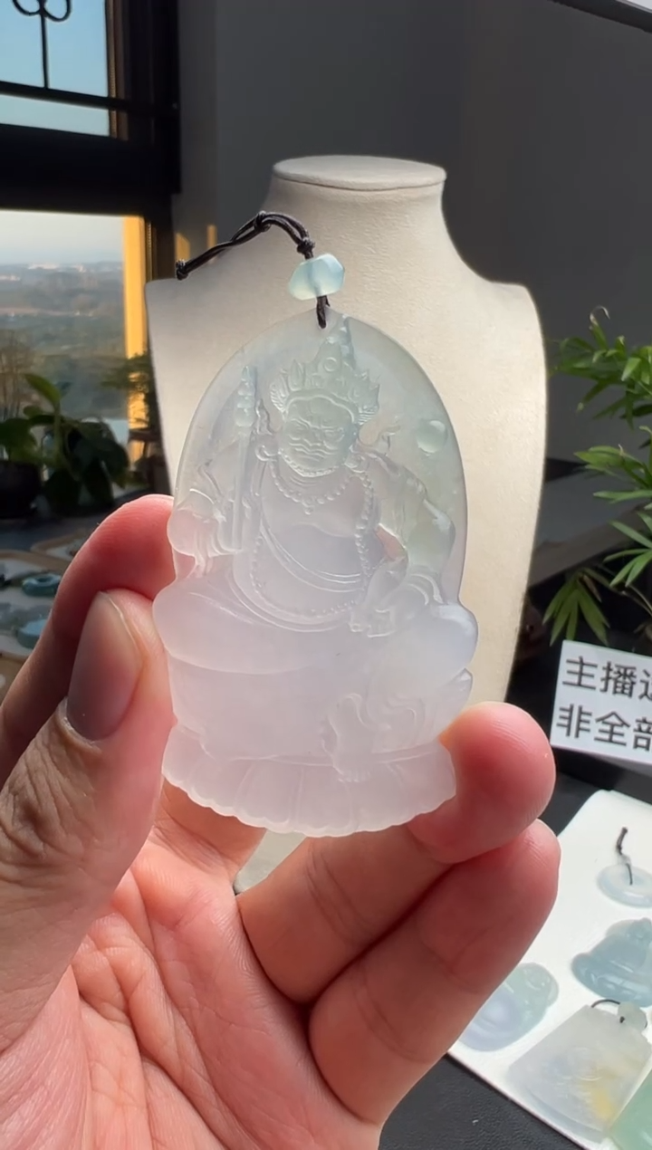 【闪购商品】定制翡翠未镶嵌黄财神