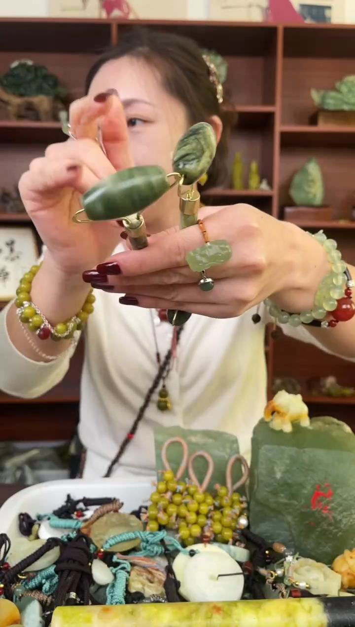 未镶嵌蛇纹石玉颈饰多样性发货拍一发一