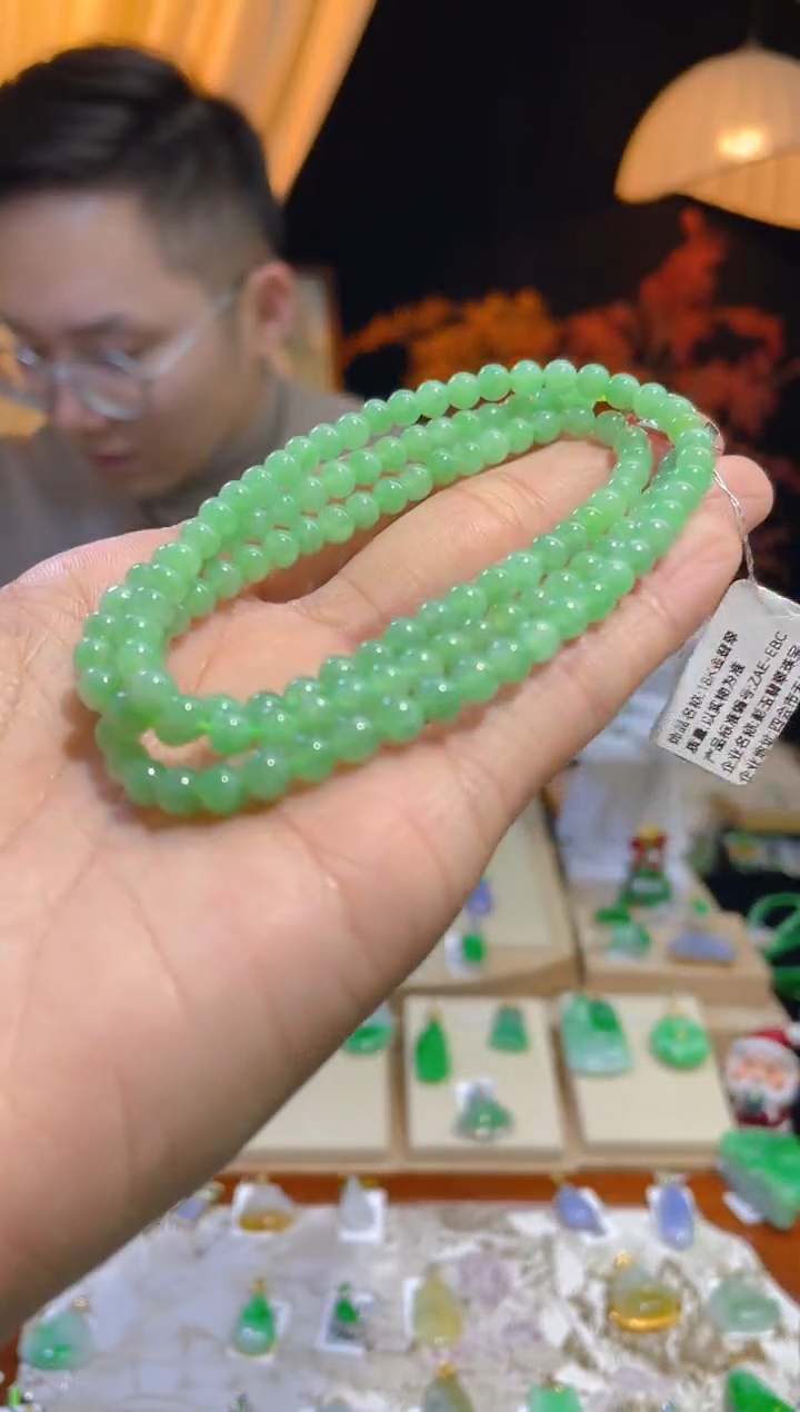 【闪购商品】翡翠颈饰未镶嵌假一赔三