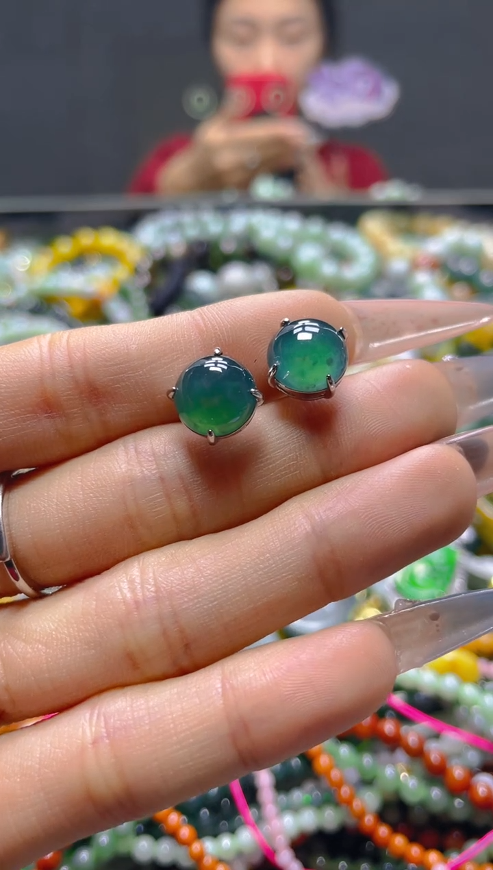 颈饰未镶嵌翡翠/C/翡翠A货，一件也是批发价