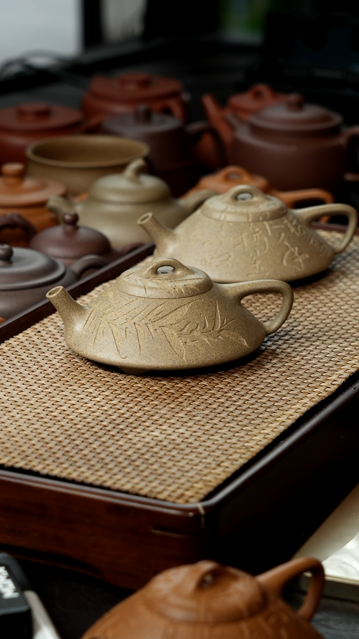 【闪购商品】紫砂茶壶青段合瓢紫砂壶刻竹子