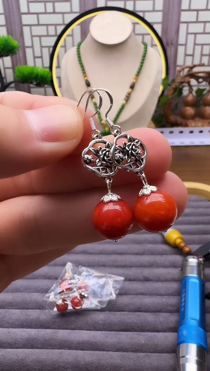 银S925镶嵌翡翠耳饰E84       
