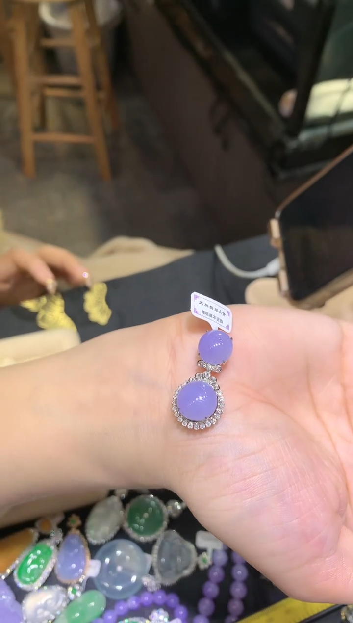 【闪购商品】翡翠吊坠(不含链)18K金镶嵌双蛋