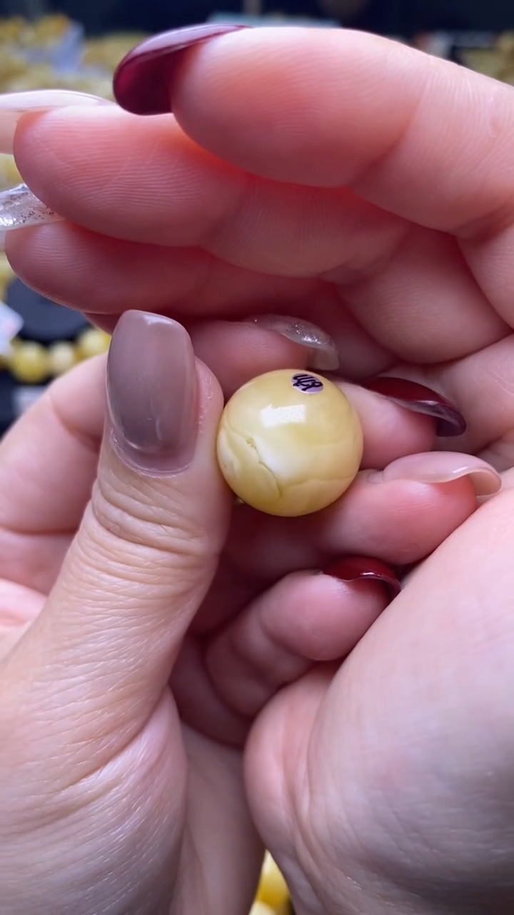 【闪购商品】琥珀裸石未镶嵌月.5/卡18.5