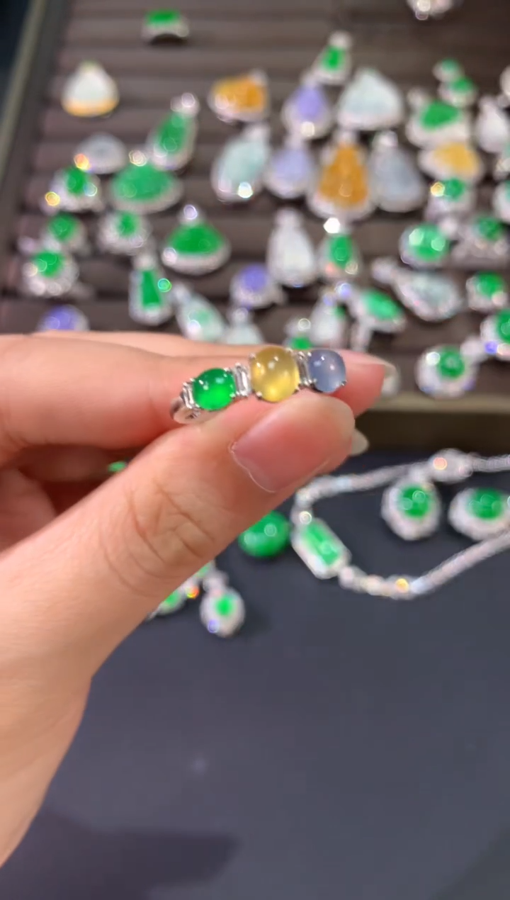 【闪购商品】翡翠戒指18K金镶嵌A735|17800