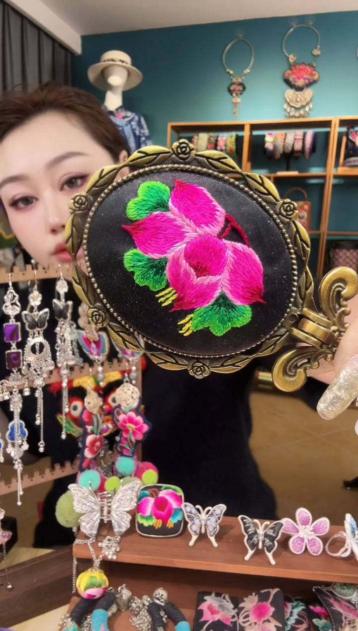 刺绣纯手工民族风刺绣镜片