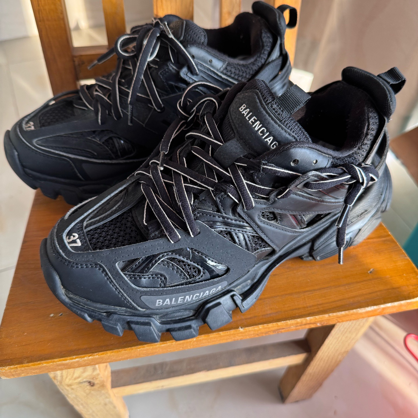 99新 Balenciaga/巴黎世家 track黑色 37码 鞋