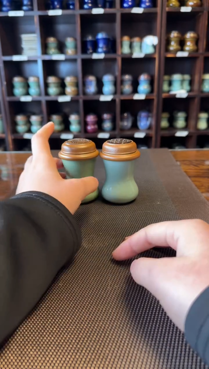 金钱扁 天青  梅子青各一只