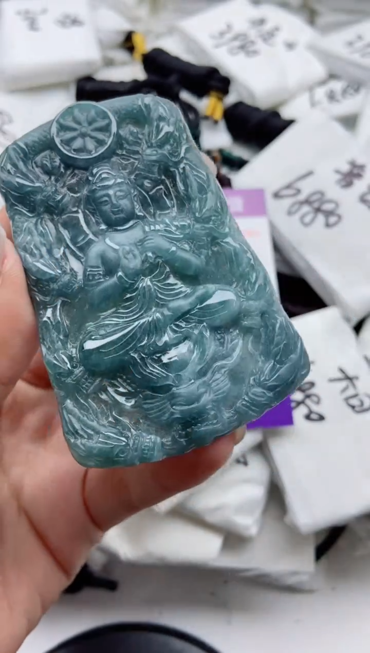 翡翠未镶嵌颈饰999999999