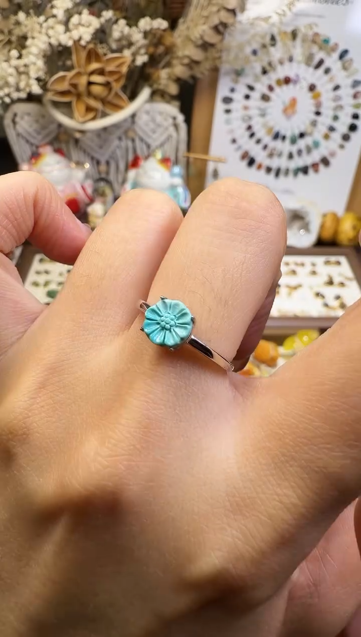 水晶摆件未镶嵌戒指