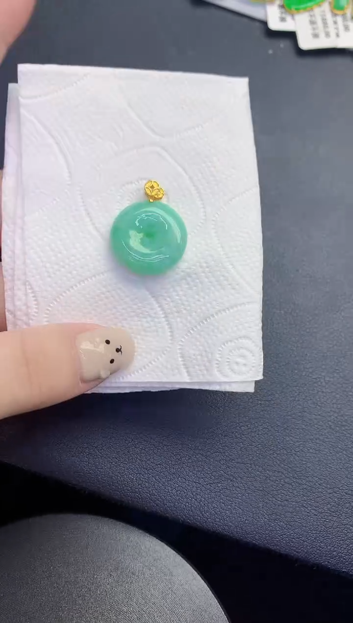 颈饰未镶嵌翡翠缅甸天然翡翠A货